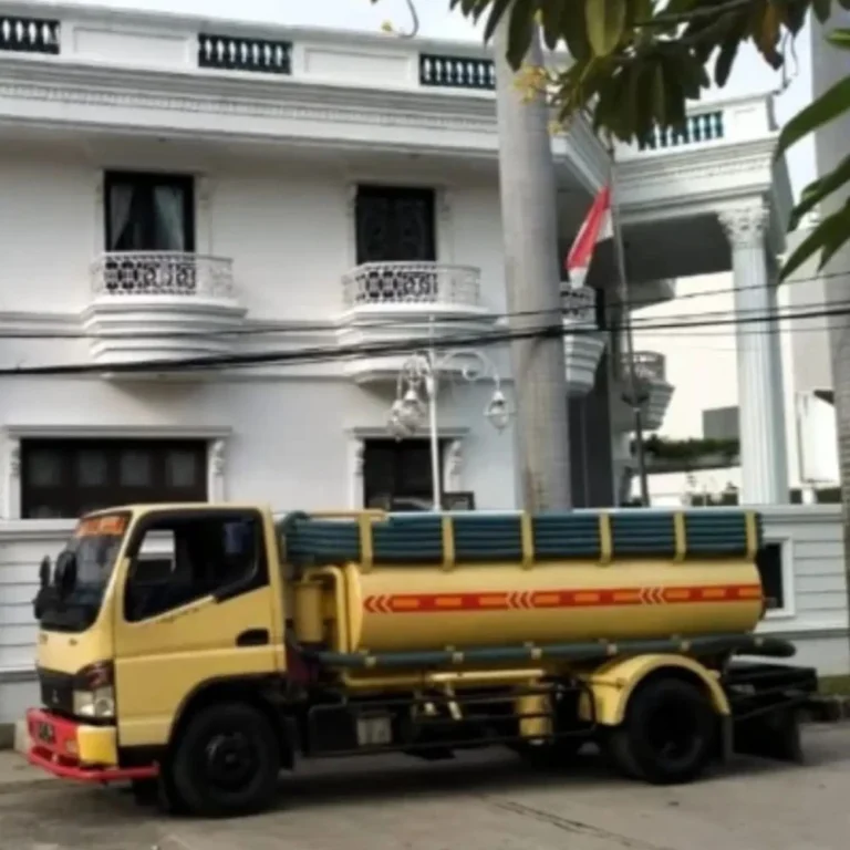 Mengatasi toilet yang sulit menyiram atau tersumbat