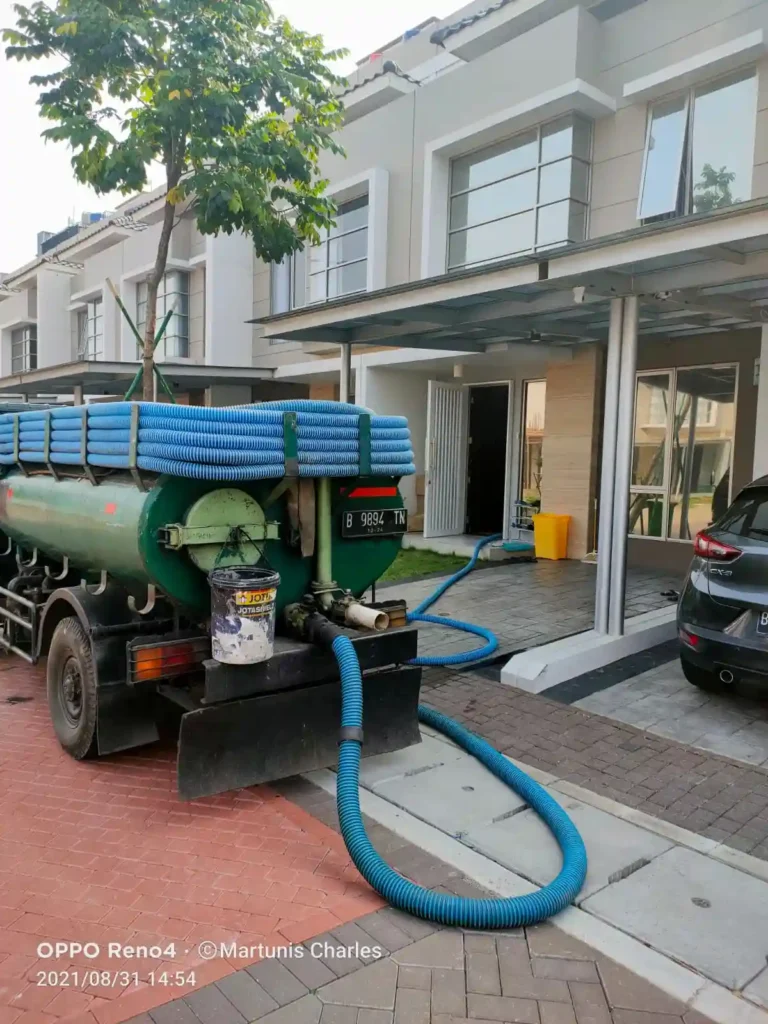 sedot wc di hotel termurah